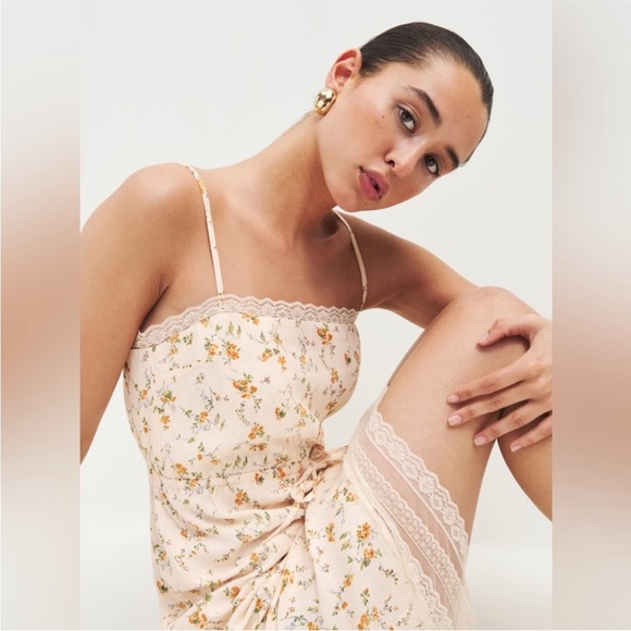 NWOT Reformation Julius Neena Linen Dress Butter Yellow Floral Size 2 Midi - Picture 2 of 9